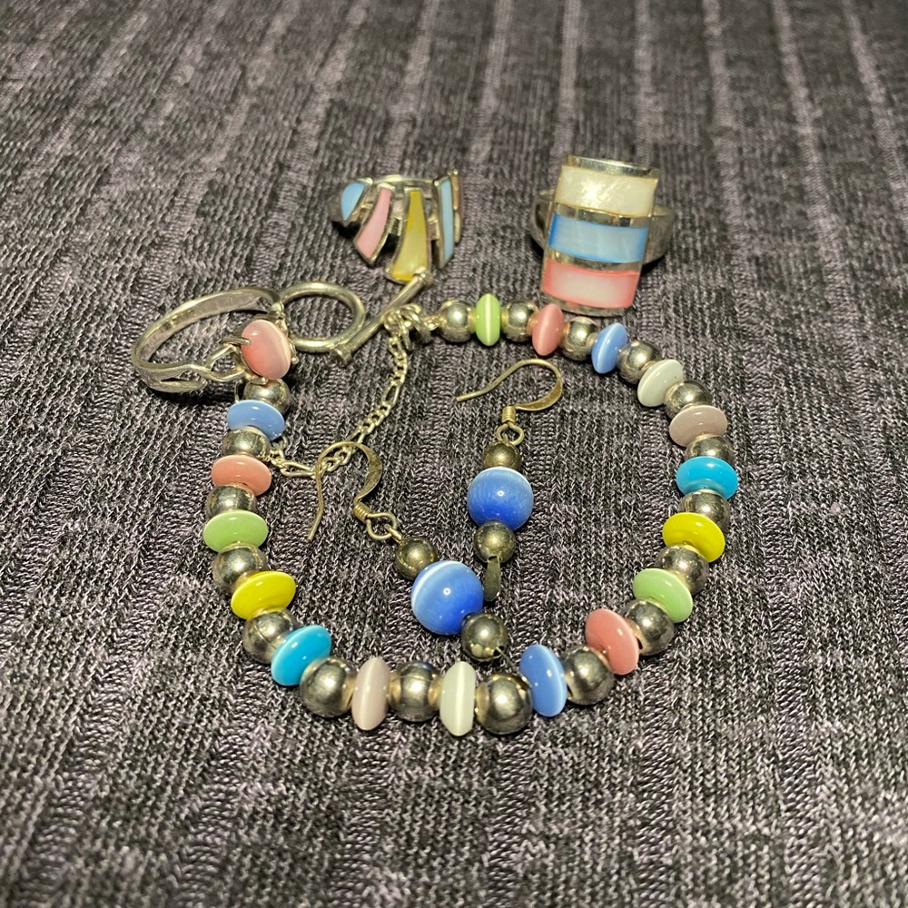 Pastel Cat Eye Set, 3 rings, Silpada bracelet